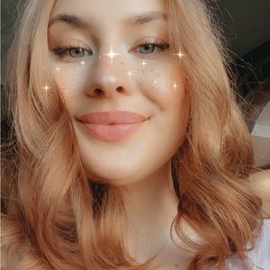 Meet your Posher, Cassie